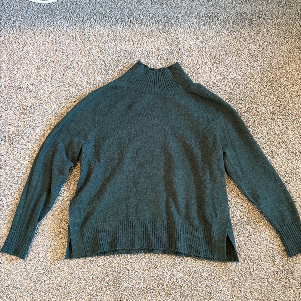 Banana Republic Sweater – Forest Green, XS Petite